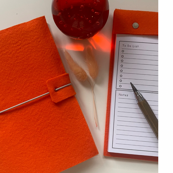 Gift box containing a refillable A5 journal notebook and a matching tear off desk notepad